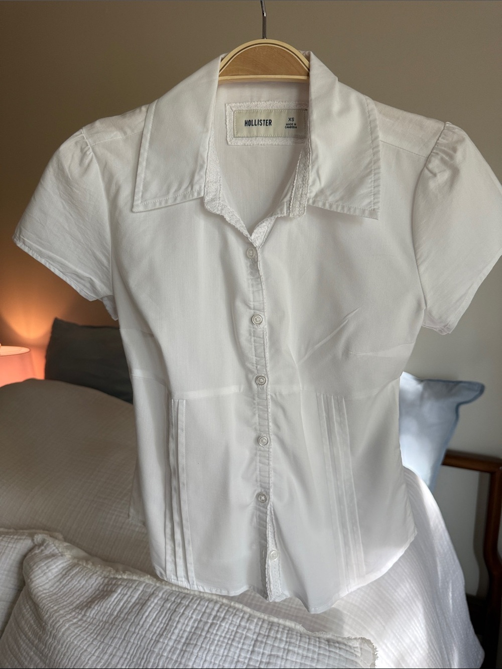 Hollister women’s button up blouse